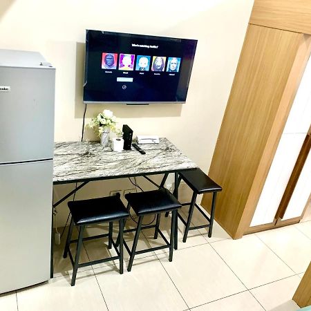 Kathys Crib At Shell Residences Manila Exteriör bild