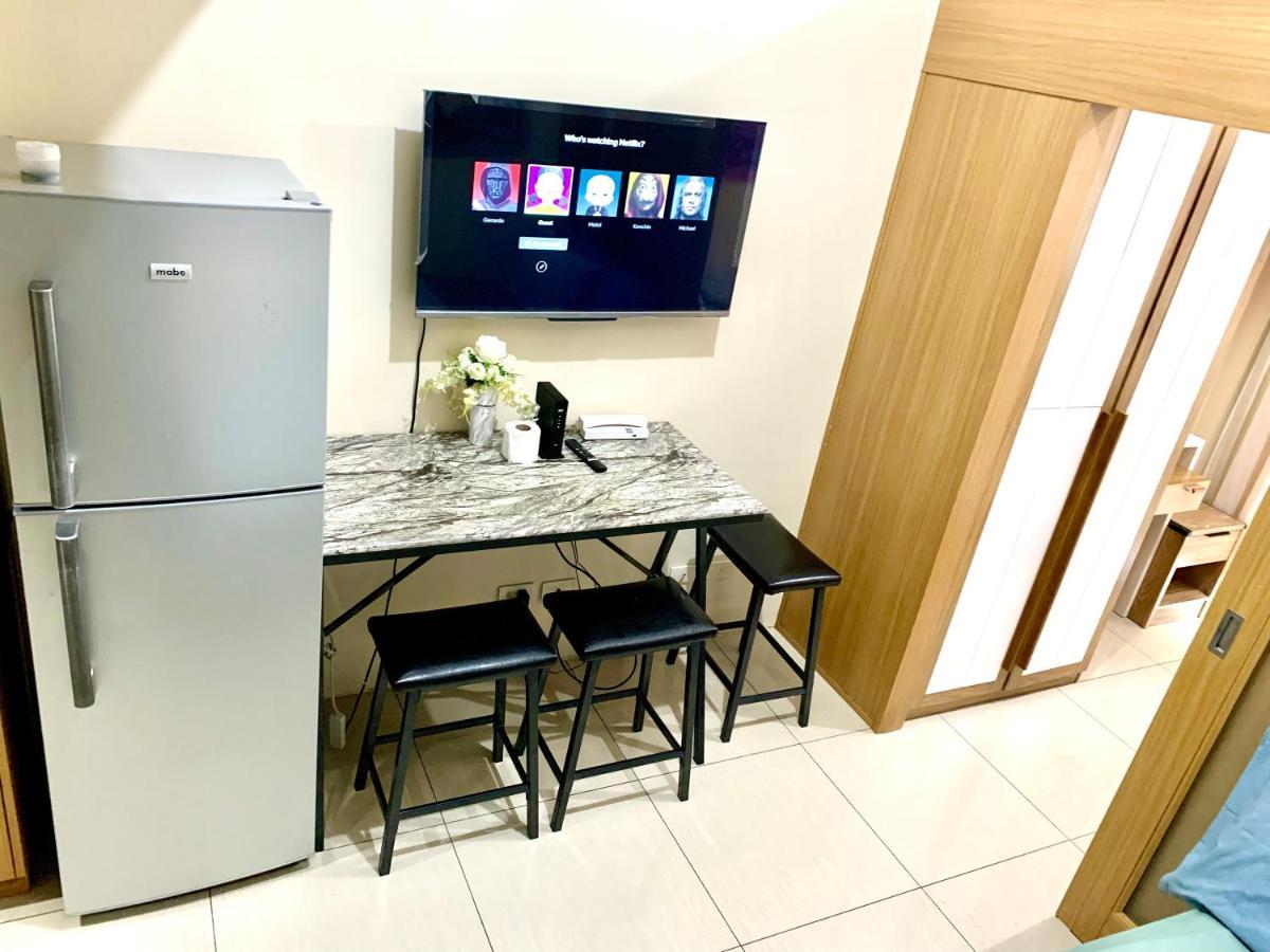 Kathys Crib At Shell Residences Manila Exteriör bild