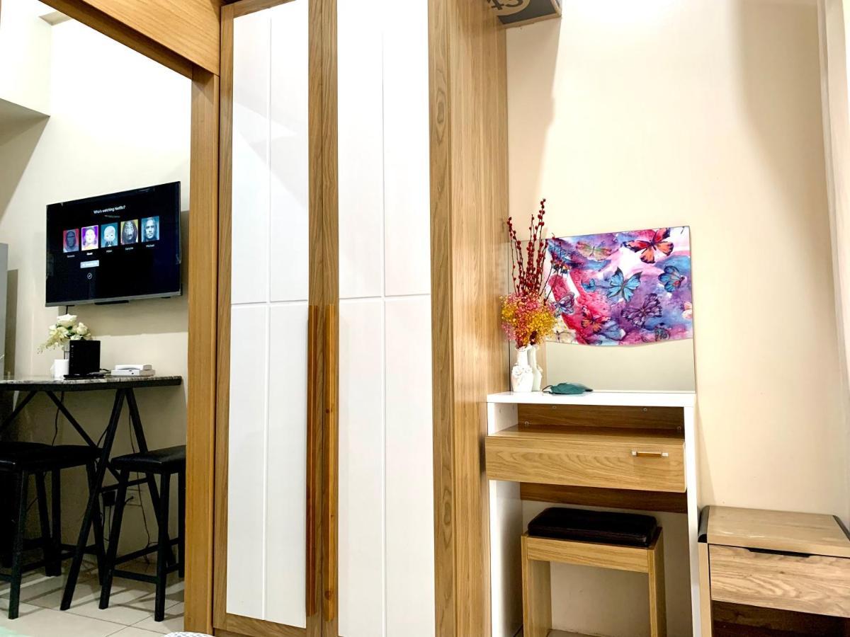 Kathys Crib At Shell Residences Manila Exteriör bild